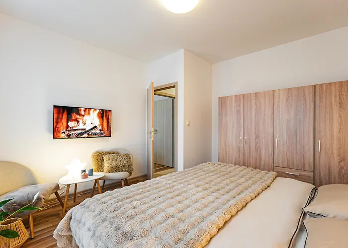 Karlsbad Apartments