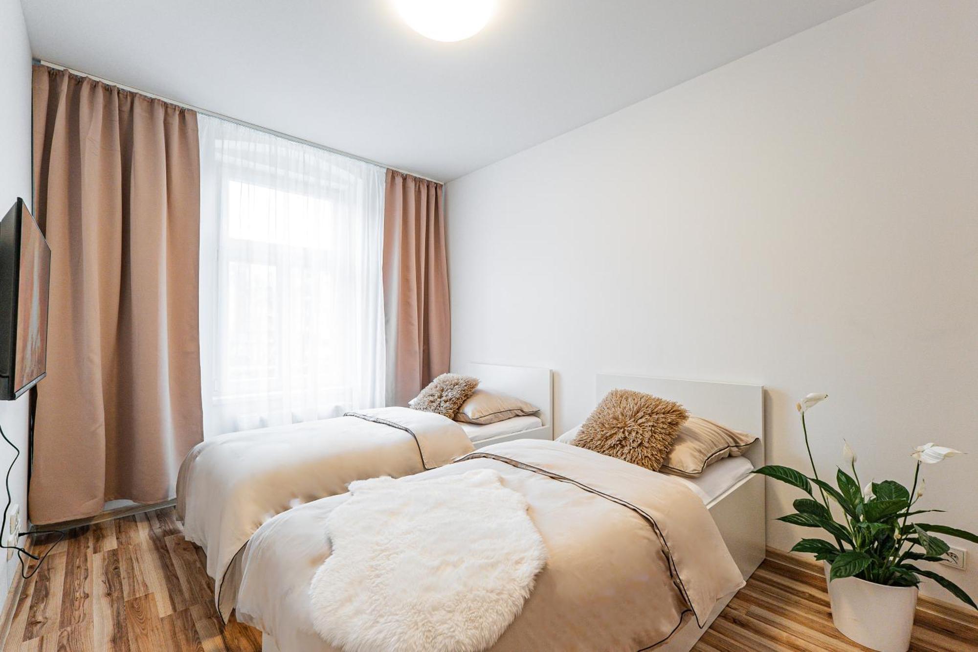Karlsbad Apartments Apartment *