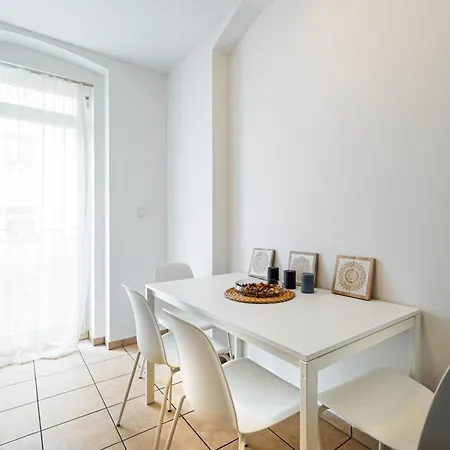 Karlsbad Apartments Exterior photo