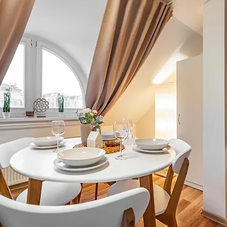 Karlsbad Apartments Exterior photo