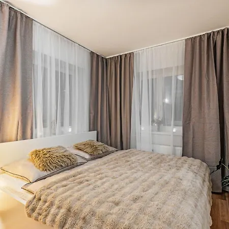 Karlsbad Apartments Exterior photo