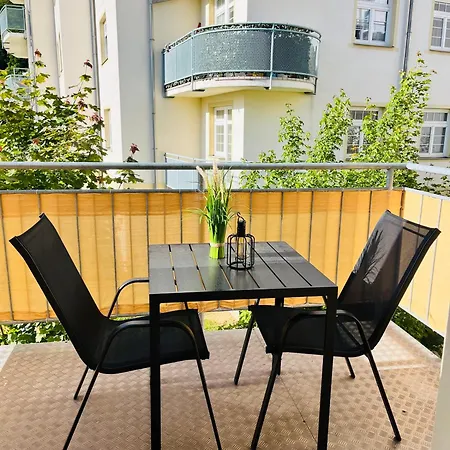 Karlsbad Apartments Exterior photo
