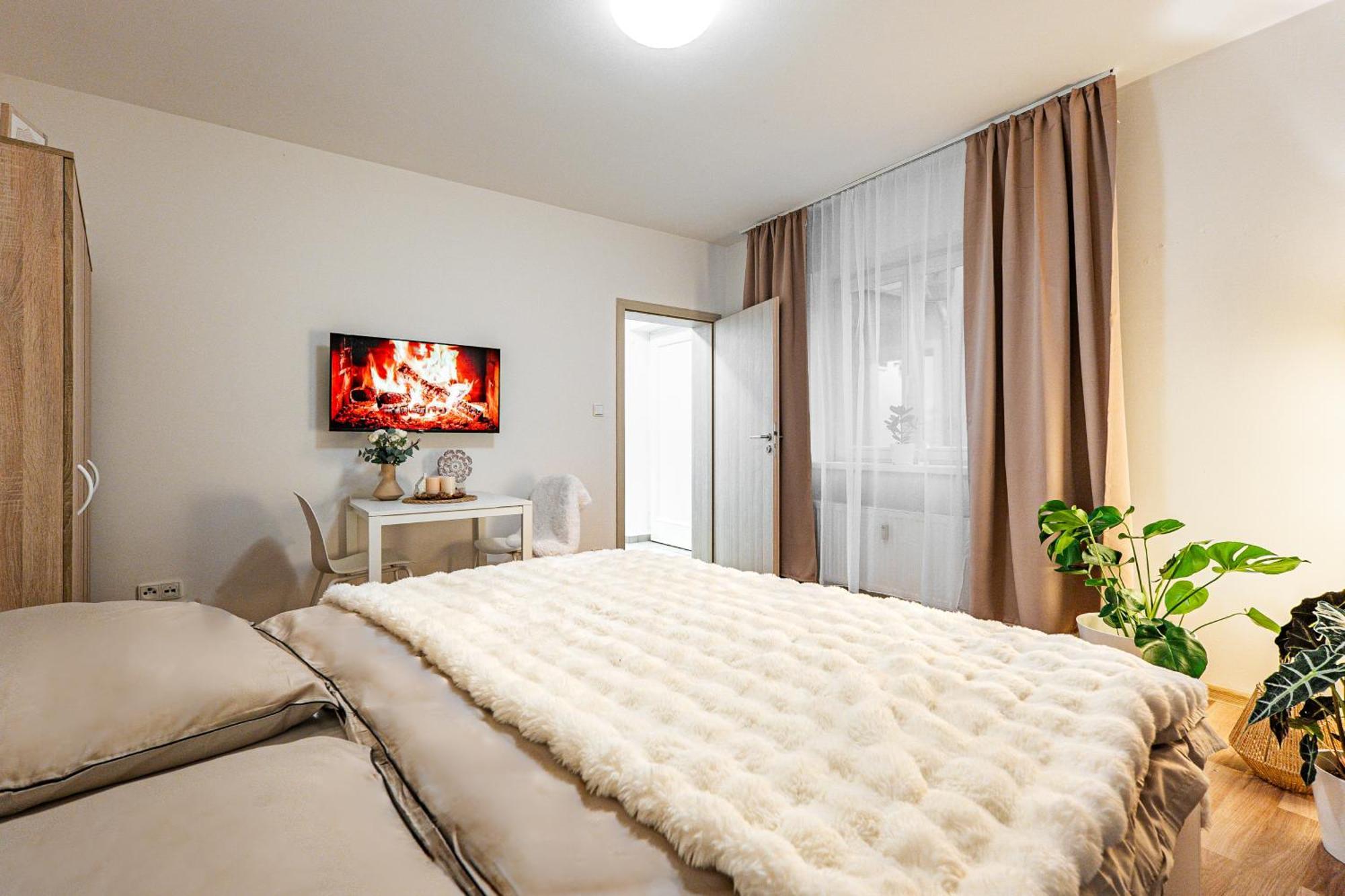 Karlsbad Apartments