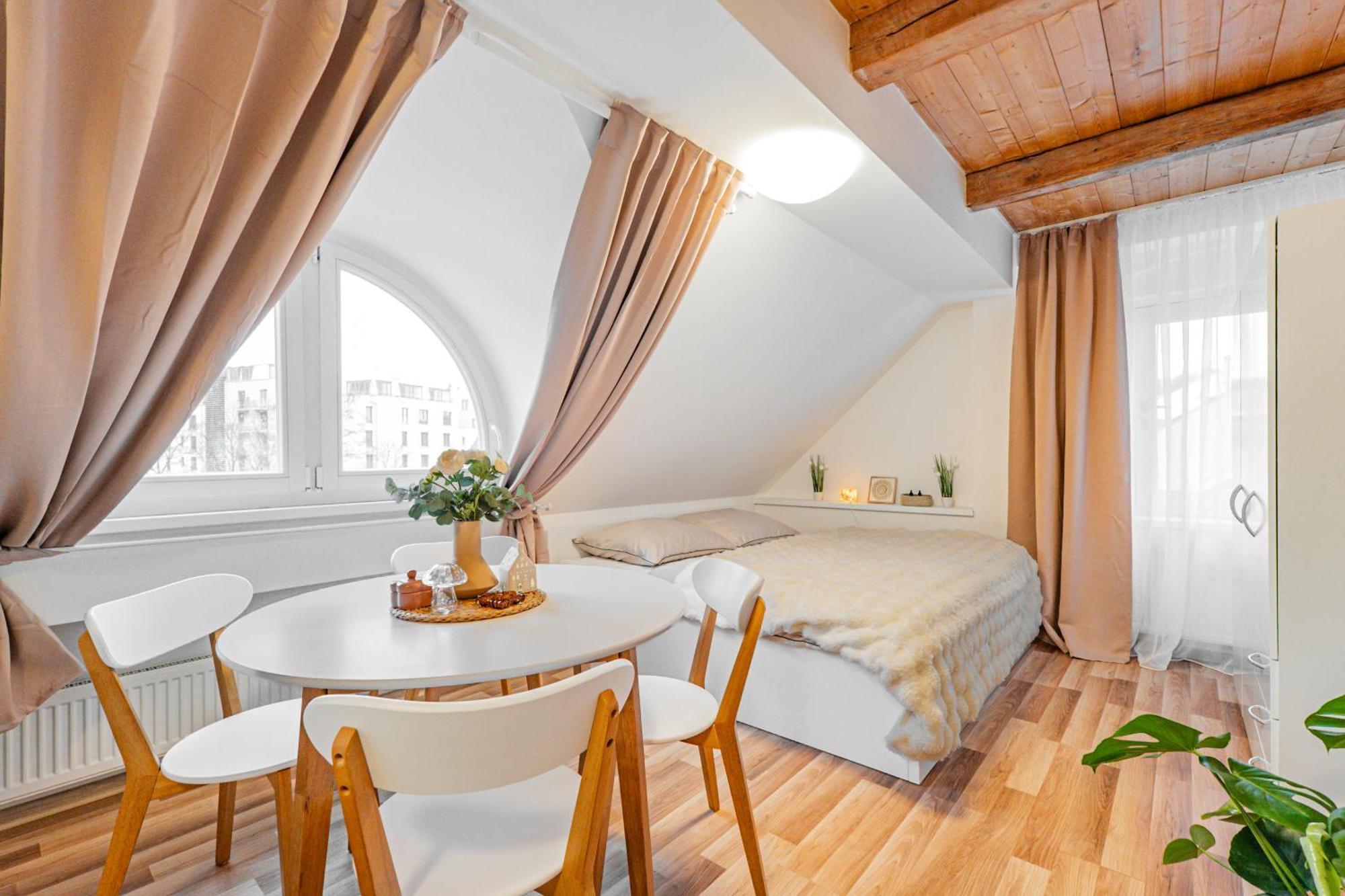 Karlsbad Apartments Apartment