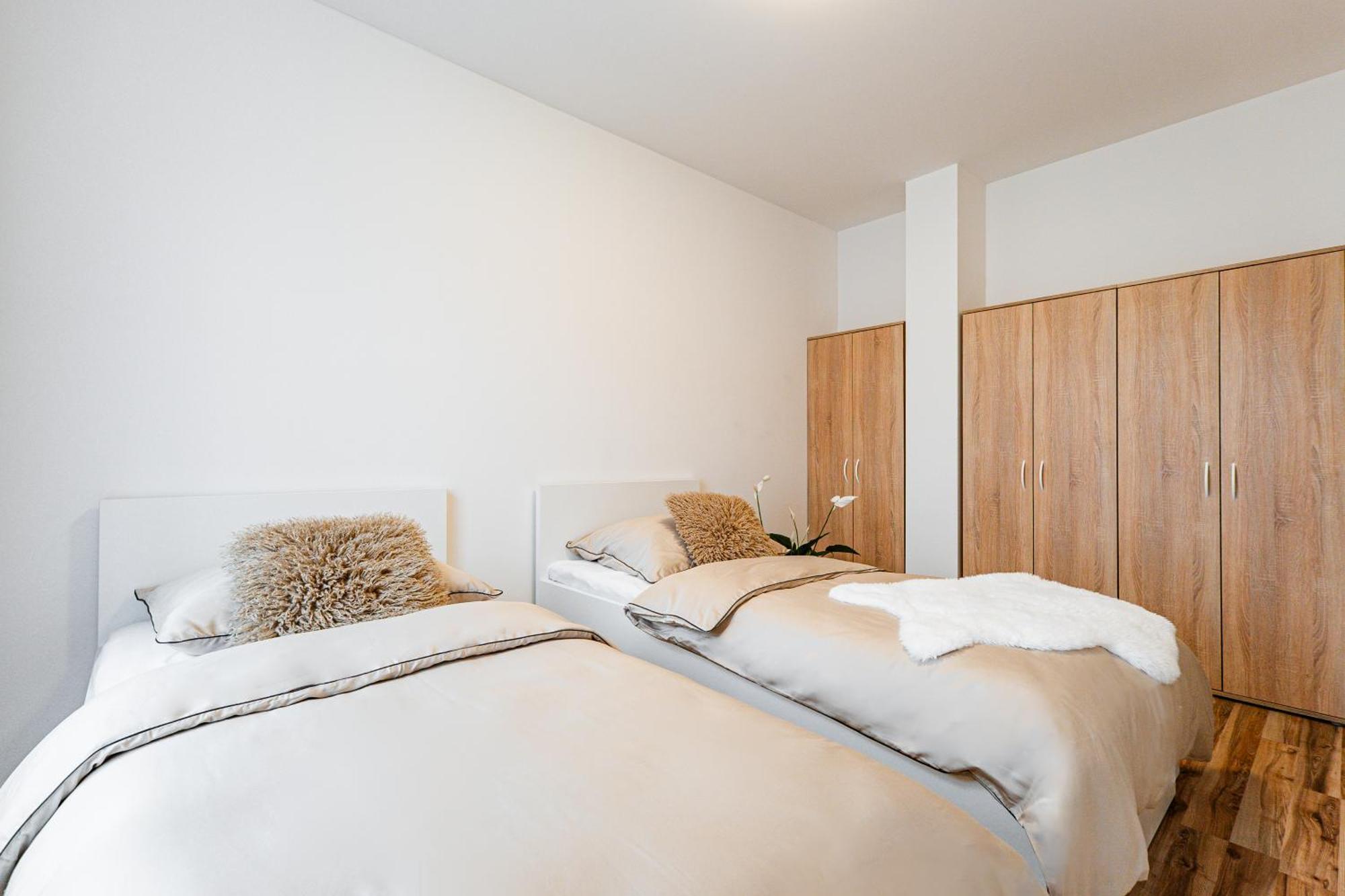 Karlsbad Apartments *